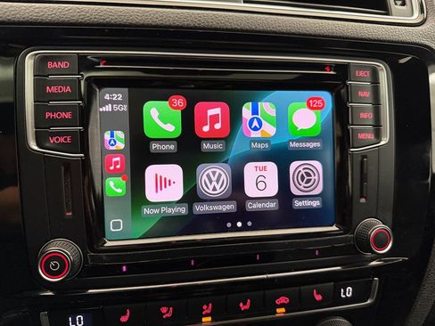 Used 2016 Volkswagen Jetta GLI SEL image 15