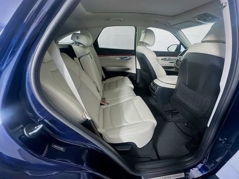 Certified 2026 Genesis GV70 2.5T Select AWD/4WD image 28
