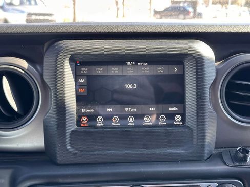 Used 2023 Jeep Wrangler Sport S image 25