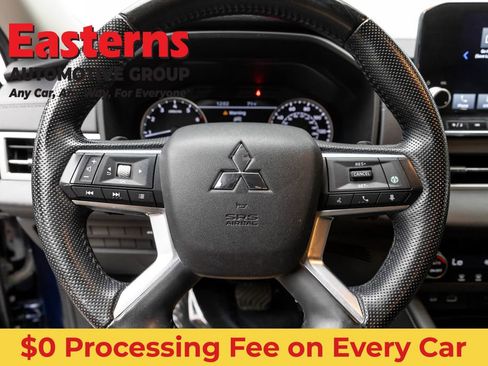 Used 2022 Mitsubishi Outlander SE AWD/4WD image 10