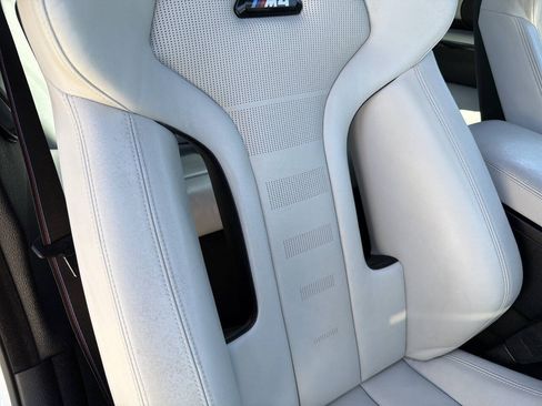 Used 2018 BMW M4 Coupe RWD image 23