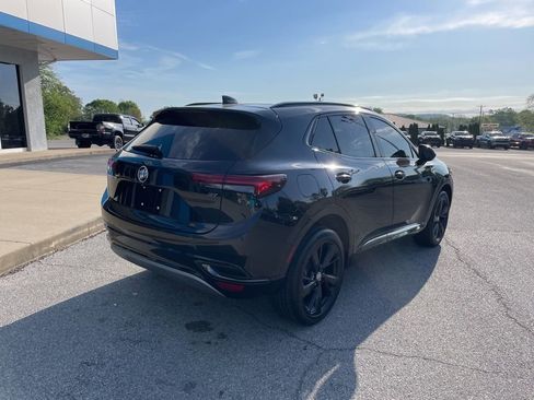 Used 2022 Buick Envision Essence w/ Sport Touring Package image 8