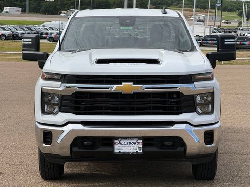 Used 2024 Chevrolet Silverado 2500 LT AWD/4WD image 10