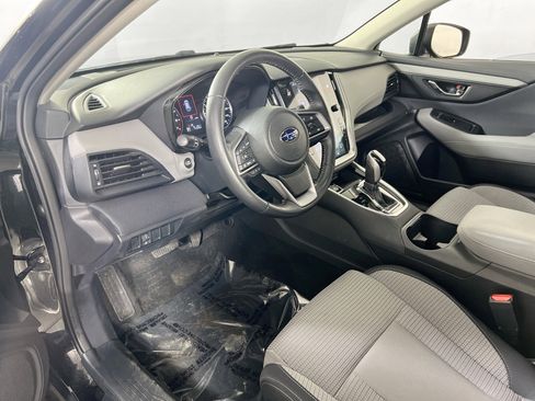 Used 2023 Subaru Outback Premium image 9