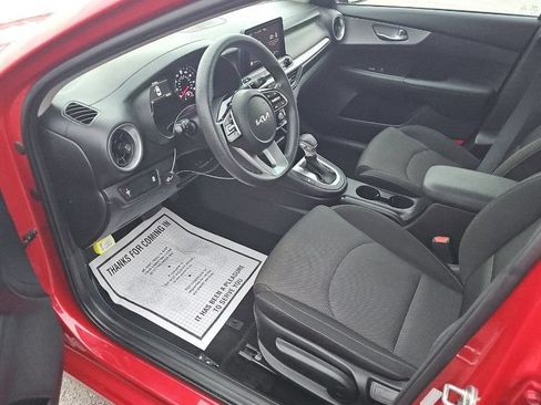 Used 2024 Kia Forte LXS FWD image 4
