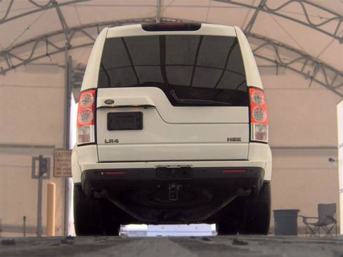 Used 2012 Land Rover LR4 HSE LUX AWD/4WD image 7