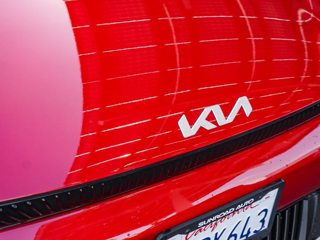 Certified 2024 Kia EV6 Light RWD image 12