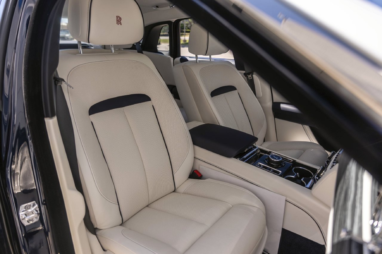 Certified 2025 Rolls-Royce Ghost AWD/4WD image 58