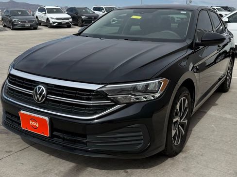 Used 2023 Volkswagen Jetta S FWD image 2