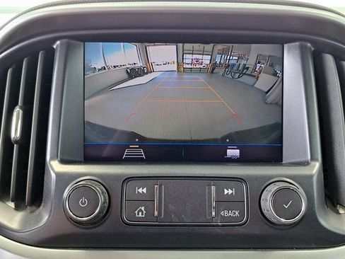 Used 2022 Chevrolet Colorado LT w/ LT Convenience Package RWD image 15