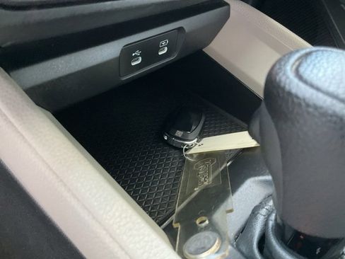 Used 2023 Honda Accord EX image 13