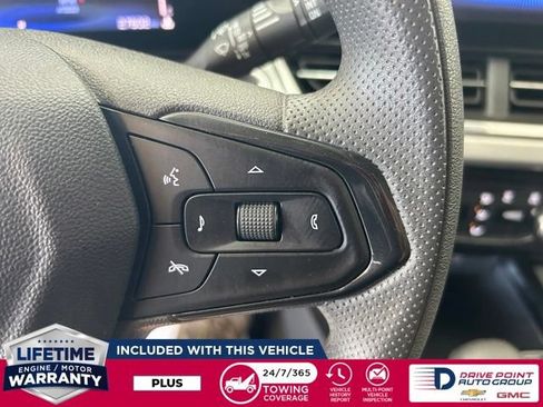 Used 2025 Chevrolet Trax LT FWD image 19