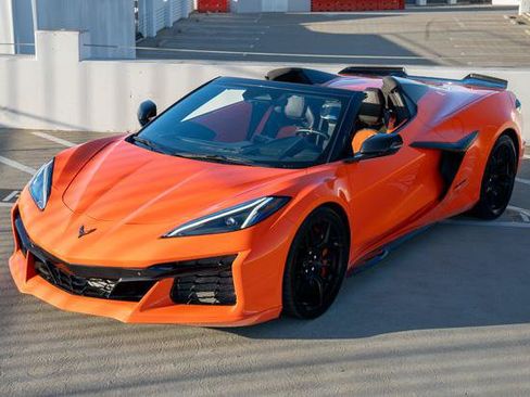 Used 2025 Chevrolet Corvette Z06 w/ Stealth Interior Trim Package RWD image 4