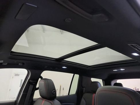 New 2026 Chevrolet Traverse RS w/ LPO, Floor Liner Package FWD image 19