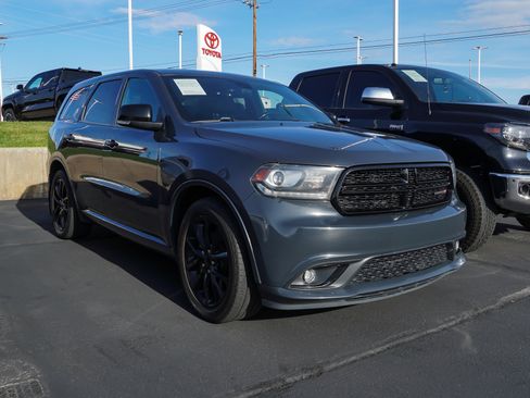 Used 2017 Dodge Durango R/T w/ Trailer Tow Group IV AWD/4WD image 2
