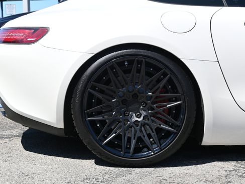 Used 2016 Mercedes-Benz AMG GT S image 22