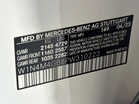 Certified 2023 Mercedes-Benz GLB 250 w/ Premium Package image 30