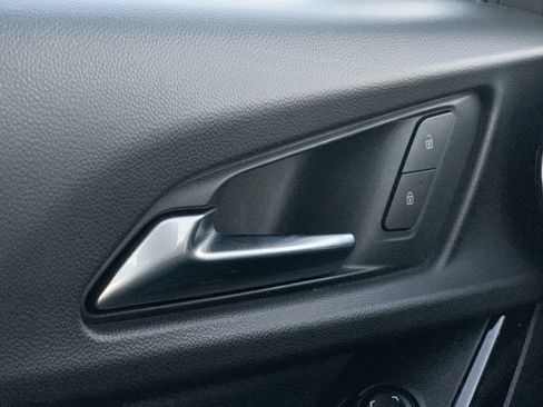 Certified 2026 Chevrolet Equinox LT FWD image 16