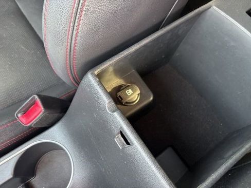 Used 2018 Hyundai Elantra Sport w/ Sport Premium Package 03 image 27