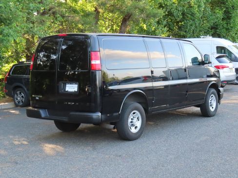 Used 2020 Chevrolet Express 2500 w/ Driver Convenience Package RWD image 5