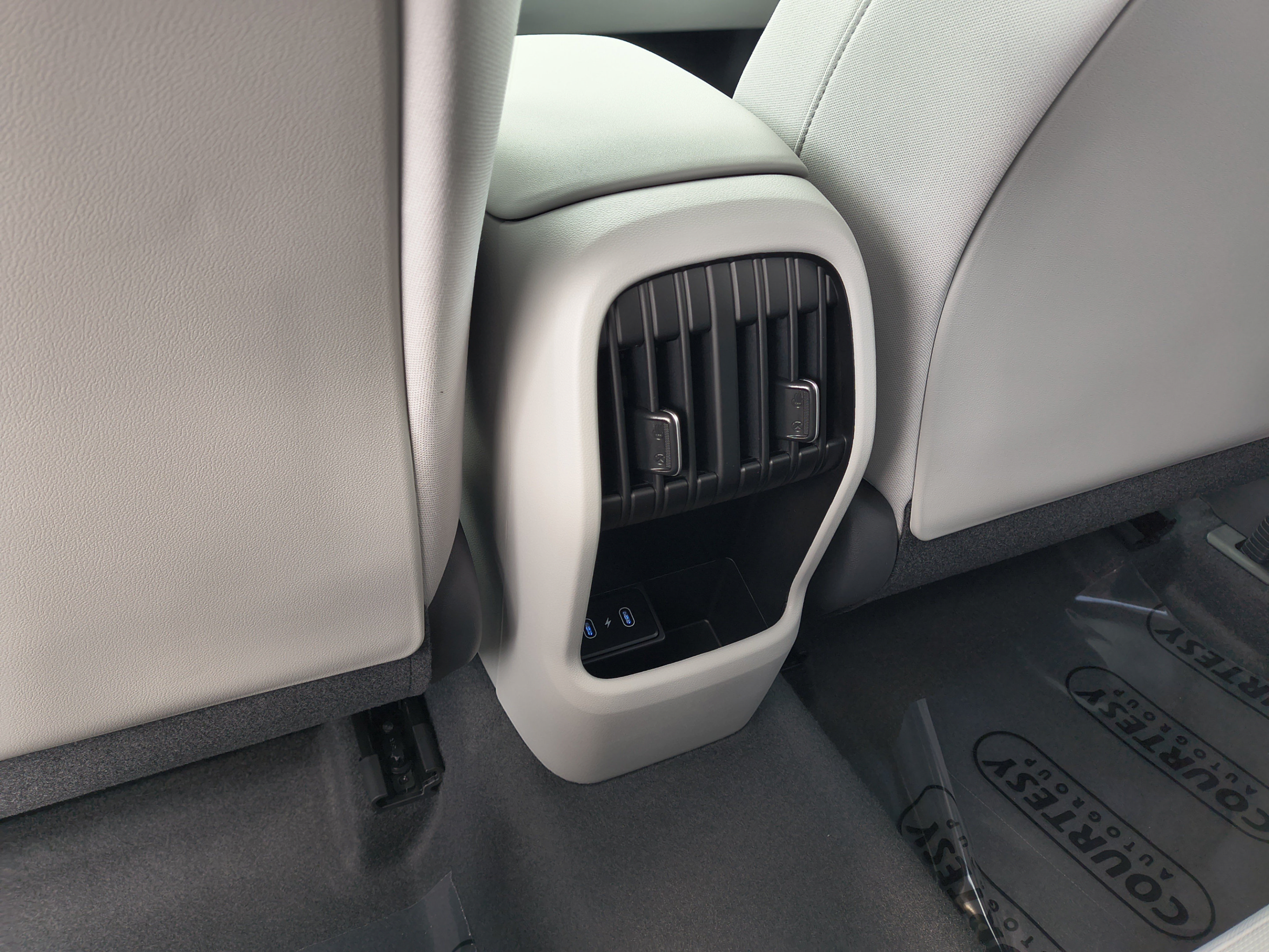 New 2027 Hyundai Kona SEL Sport FWD image 14