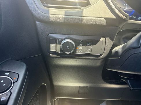 Used 2020 Ford Escape Titanium AWD/4WD image 30