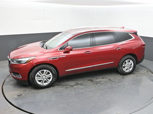 Used 2019 Buick Enclave Essence AWD/4WD image 32