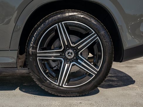 Certified 2026 Mercedes-Benz GLE 450 4MATIC image 13
