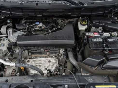 Used 2017 Nissan Rogue S image 20