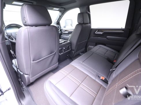 New 2026 Chevrolet Silverado 3500 High Country w/ Technology Package image 9