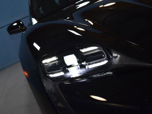 Used 2024 Porsche Taycan image 21