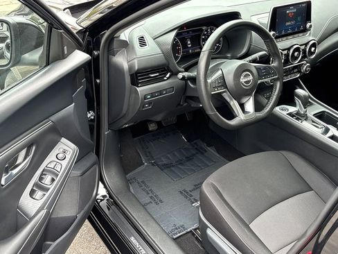 Certified 2025 Nissan Sentra SV w/ All-Weather Package FWD image 9