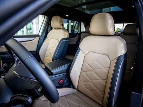 New 2026 Volkswagen Atlas Cross Sport SE image 26