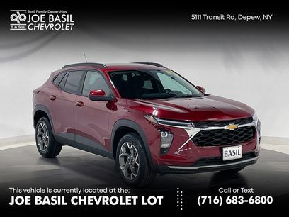Used 2025 Chevrolet Trax LT