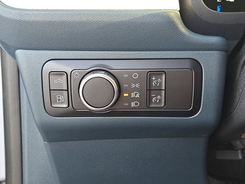 New 2025 Ford Maverick XLT image 24