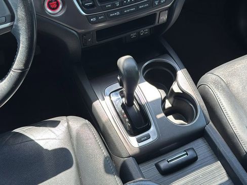 Used 2020 Honda Pilot EX-L image 24