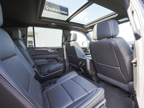 Used 2026 GMC Yukon XL Denali w/ Sun & Power Step Package AWD/4WD image 41