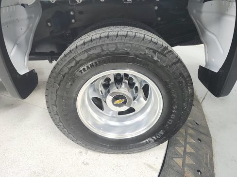 Used 2023 Chevrolet Silverado 3500 LTZ w/ LTZ Convenience Package AWD/4WD image 48