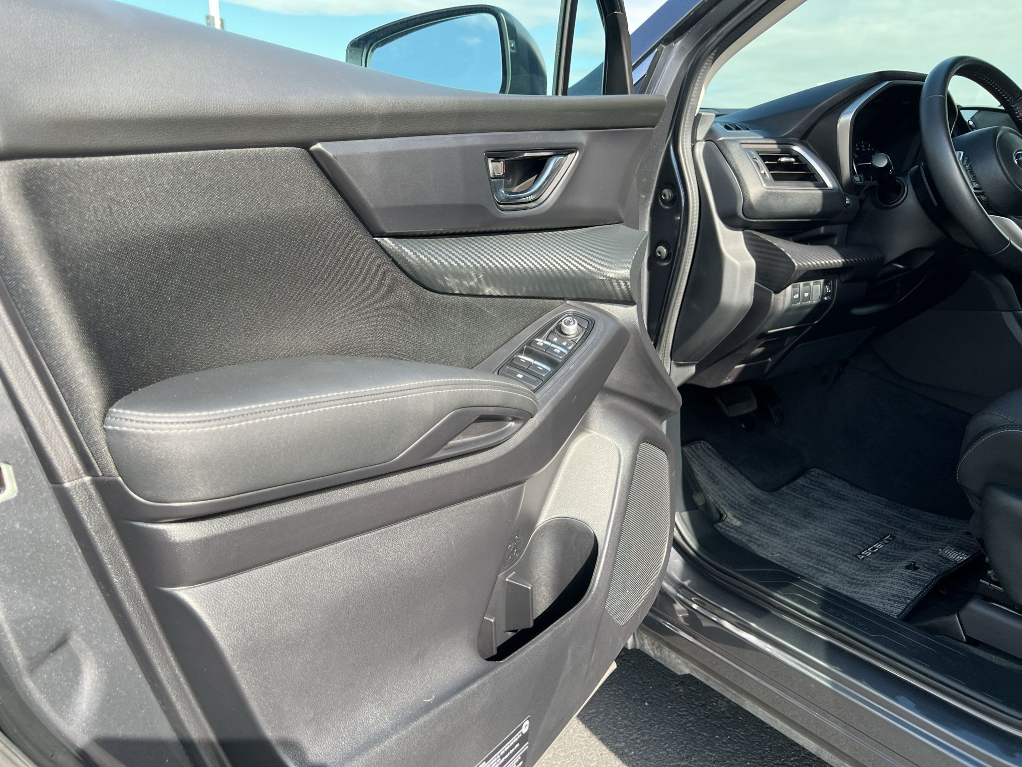 Certified 2025 Subaru Ascent Premium AWD/4WD image 12