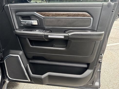 Used 2019 RAM 2500 Laramie image 16