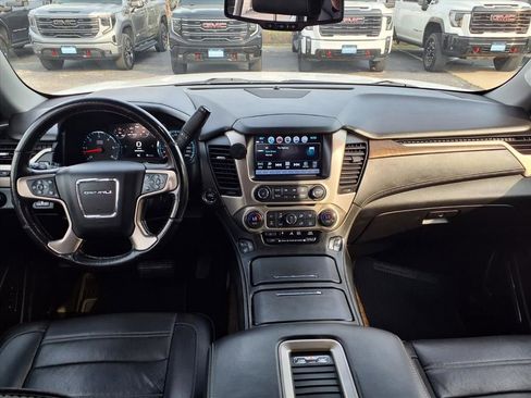 Used 2018 GMC Yukon XL Denali w/ Open Road Package AWD/4WD image 3