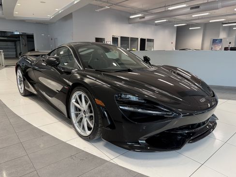 New 2026 McLaren 750S image 6