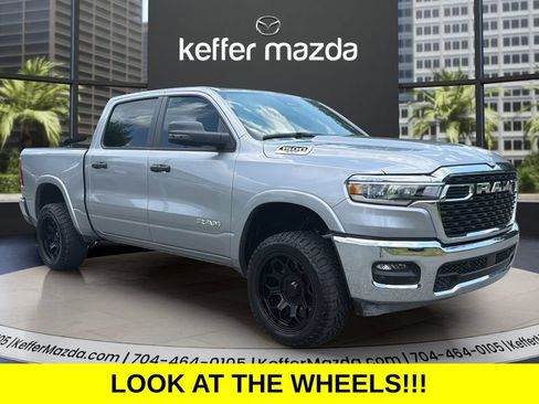 Used 2025 RAM 1500 Big Horn AWD/4WD image 1