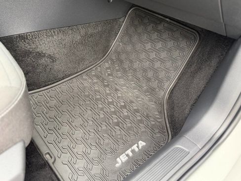 Used 2023 Volkswagen Jetta S image 74