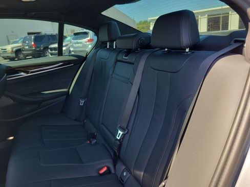 Used 2023 BMW 540i w/ Premium Package RWD image 10