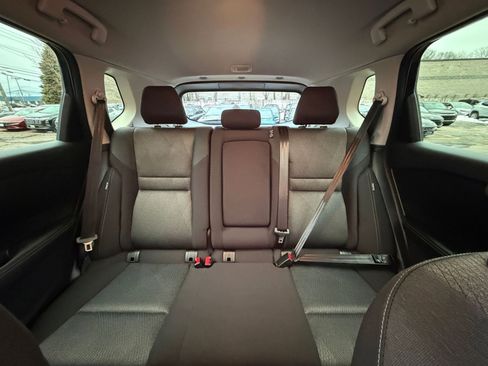 Used 2025 Nissan Rogue SV image 39