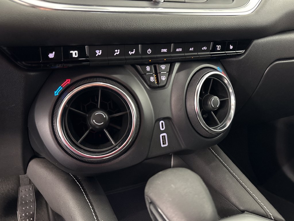 Used 2025 Chevrolet Blazer LT FWD image 41