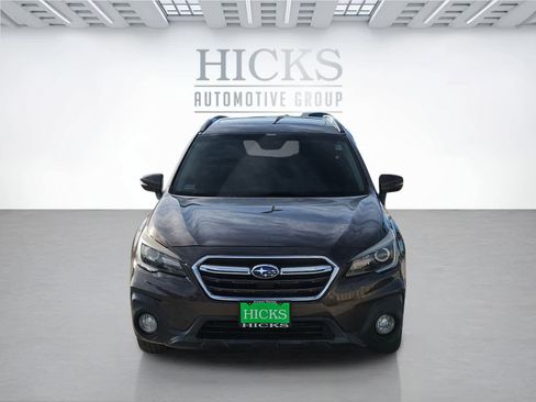 Used 2019 Subaru Outback 3.6R Touring w/ Popular Package #3A image 2