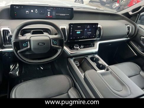 New 2025 Ford Expedition Platinum w/ Stealth Performance Package image 16