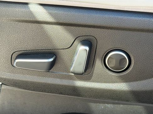 Used 2023 Hyundai Palisade SEL image 25